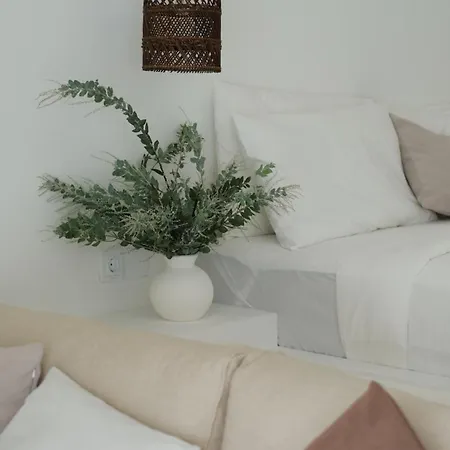 La Bianca Studio Apartment